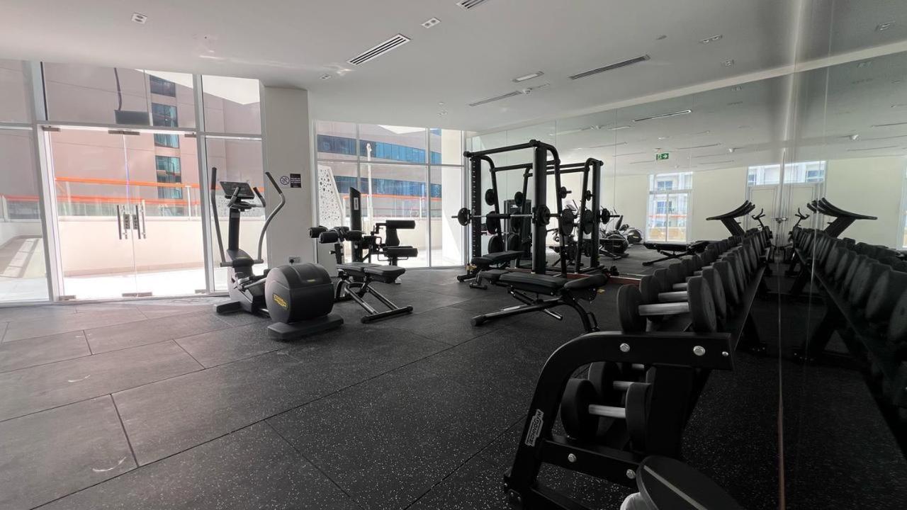 Apartment Luxurious Bedroom With Pool L Business Bay Canal L 10 Min To Mall L Burj Khalifa L Down Town Dubai